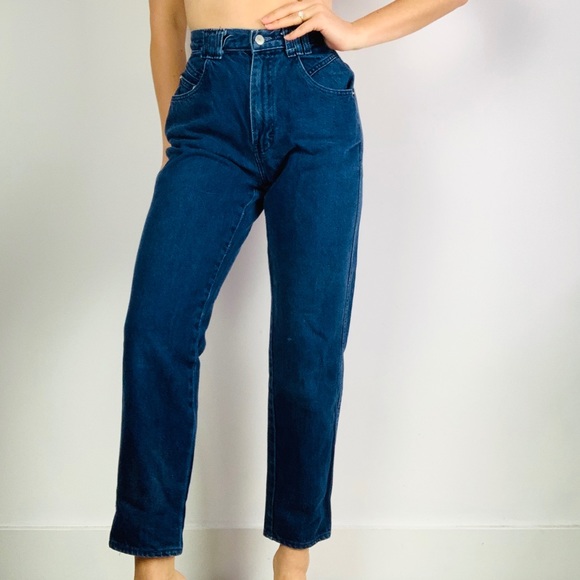 VINTAGE High Waisted High Rise Dark Wash Mom Jeans - Picture 3 of 5